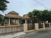 Charming 3-bedroom house with AC and WiFi in quaint Sankampang Hotels near Wat Chiang Saen