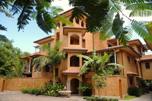 Spacious 2BR/2Bath 5 Star Villa - Steps from Blue Water & White Sand Beach