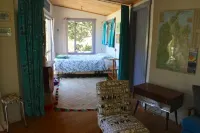 The Library Bach - A special place people love! Hotels in Collingwood