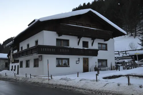 Holiday home in the middle of the Lechtal mountains