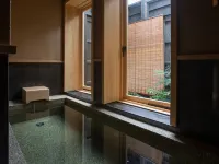 Etchu Inami Machiya Ryokan Kokarian Hotele w: Nanto