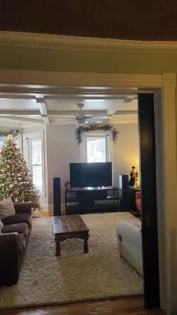 Historic Victorian Estate 4 Bed 2 Bath Fast Wifi