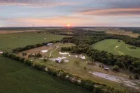 Charming Cabin in the Country, 25 mins from Waco, Texas