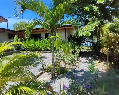 Beachfrontgem Perfect for Large Family Gatherings and Friend Reunions Hotels in Savegre