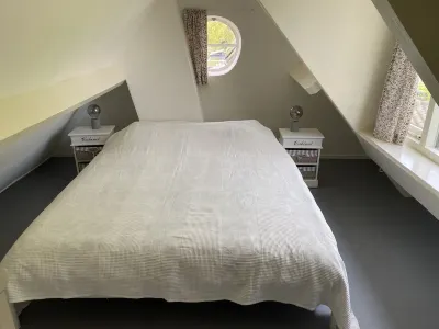 Ruim Hoekhuis om tot Rust te Komen in een Natuurrijke Omgeving Hotel in zona Lange Duinen