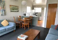 Comfortable, attractive Greens Landing Apartment - Condos