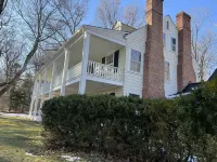 Lovely 4-bedroom estate in brilliant Owings Mills 23 miles from John Hopkins