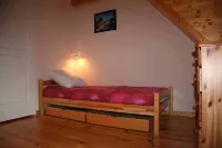 CAUTERETS, beautiful T3 in residence, 4/6 people, 2 bedrooms, private parking.