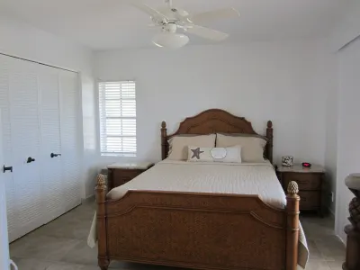 PALM BREEZE VILLA