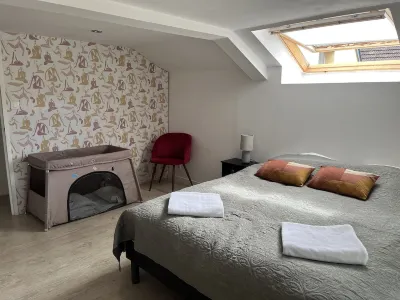Walking distance to beach and shops, family home with fully enclosed garden.