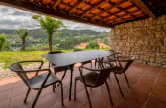 Bella Casa - Alojamento Privado T3 com Piscina