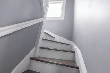 Two Bedroom 2nd Floor Apartment 20 miles from NYC Отели в г. Вэлли Стрим