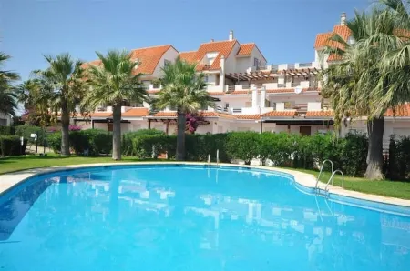 Penthouse with swimming pool in Manliva
