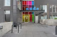 Stylish Beltline 1BR w/ Parking Save-On-Foods 주변 호텔