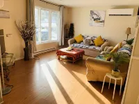 3 Bedrooms 5 Bed’s Upper Unit of Duplex Home