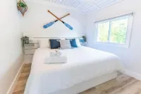 Lakeside Guest House - Porters Lake