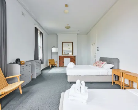 College Lawn Hotel Hotels near Prahran