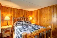 Pet Friendly Lakefront Cabin