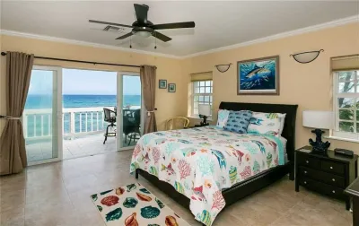 Mahogany Point 5: 3 BR / 3 BA villa in North Side, Sleeps 6