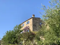 THE BLUE HOUSE NEAR THE ARDÈCHE GORGES