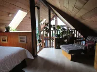 The Hacienda on South Chesterman. One minute walk to the beach. Relax and Unwind