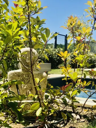 Deluxe villa with private pool and beautiful mountain view