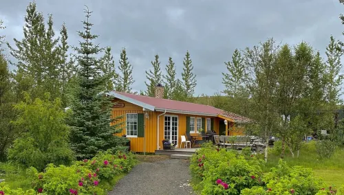 Hjartarstaðir Private Country Retreat with Hot Tub - piscine