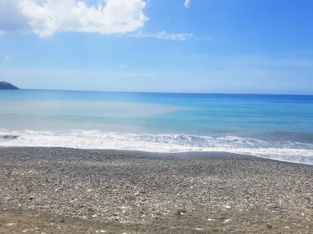 Timeless - Lovely beach cottage. Private pool, ocean view, beach access. R &R !