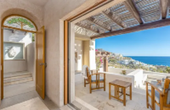 Gorgeous Ocean Views from Every Room! Private en-Suite s. Pool Heated to 85