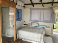Beachfront 4 bedrooms 4 bath for a great vacation. Barra de Santiago 호텔