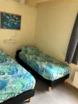 Idyllic house with spacious garden next to canal, boat rent is possible (extra)
