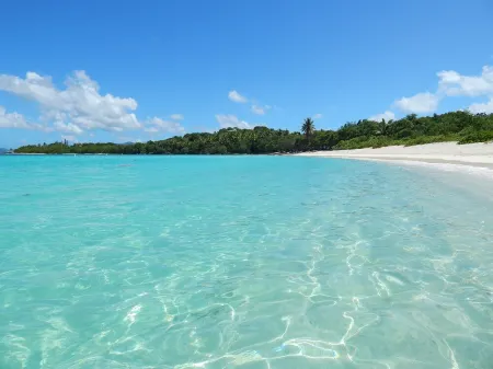 Amazing villa steps from our pool with incredible views, new kitchen & FREE WiFi