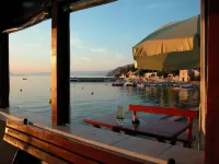 Apartment a 45sqm, unobstructed sea view, about 150m to the sea