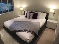 Modern and Cozy 2bed/2bath Ski In-Ski Out in Quiet Upper Village