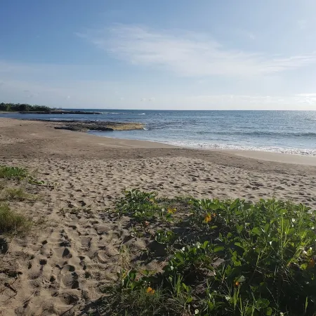 Zero minutes to the most prestigous cove in the area
