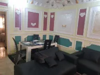 Apartment 2 (soft creams) Kuwait City Residencebonamoussadi) bangué