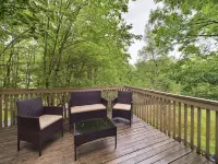 Lakeside Community Escape w/ Amenities Arcade Hiking Rafting Paintball