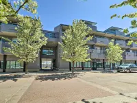 Grand Haven Condo - Walk to Nearby Hot Spots! Hotels in Grand Haven