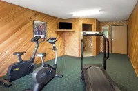 Budget Inn & Suites Hotels in DeWitt