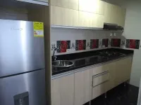 Apartamento full amoblado.