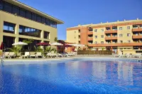 Leo Punta Umbría - Pools