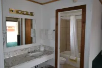 The Village Inn Motel and Restaurant