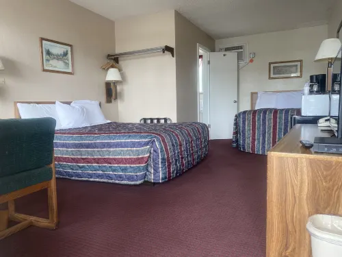 The Monticello Inn Hotels in Monticello
