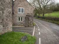 Wavering Hotels in Axbridge