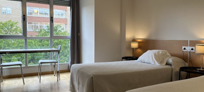 Apartamentos León Hotels in León