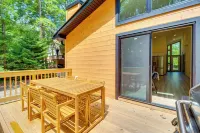 Private Hot Tub Charming Poconos Cabin! - Boutique