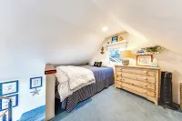 Waterfront Gem w/ 2 Patios on Camano Island - Wifi