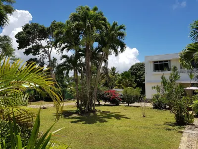 Habitation Villa les Cassias Hotels near Distillerie Montebello