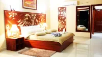 Pirogue Lodge - 3-Star