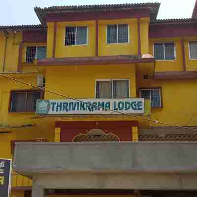 Thrivikrama Lodge Hotel Exterior